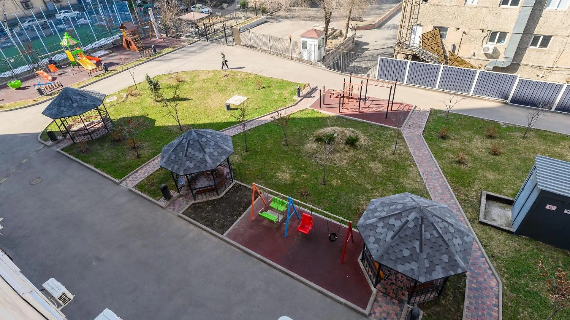 One Bedroom Apartment Next To Arbat In The Golden Square Almaty